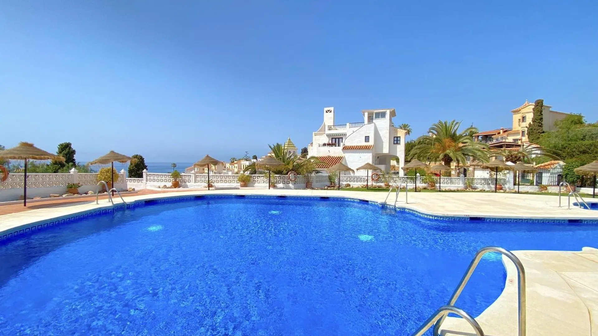 Capistrano Playa Apartment Nerja